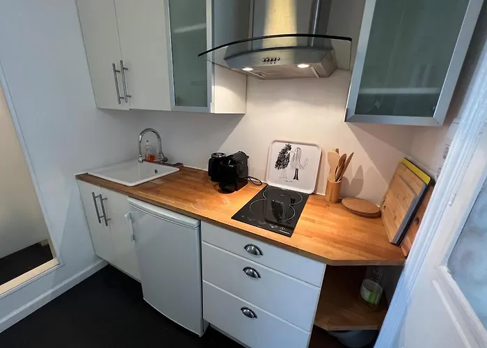 Cosy 2-room Schoenbrunn 1